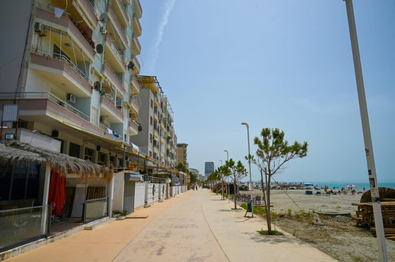Andi Apartments Durres Bagian luar foto